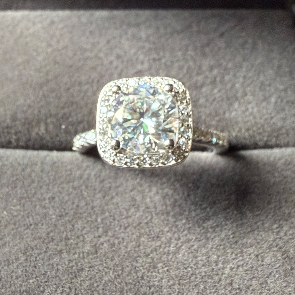 💕HP💕 2CT Moissanite ring s925 Size 7 - Picture 8 of 10